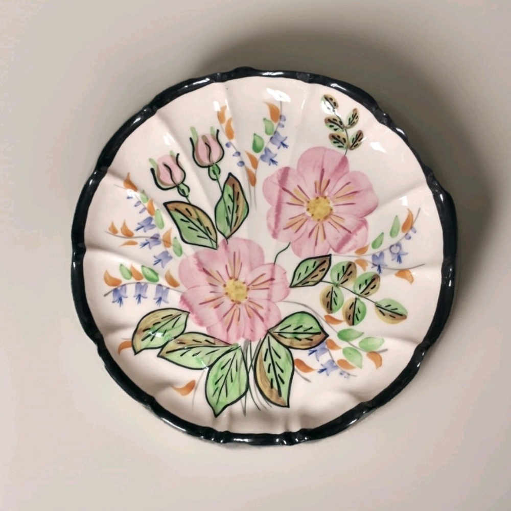 Blue Ridge Southern Pottery Scalloped Floral Plate - Dorothy Bonbon 9.5" Round